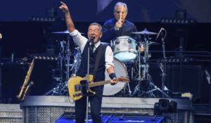 Bruce Springsteen Dedicated Song Performance To Renee Good